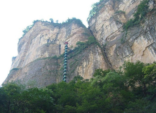 Выбираем маршрут: Китай, три дороги - Taihang Mountains, Linzhou, Spiral staircase, China<br />
Photo Flickr