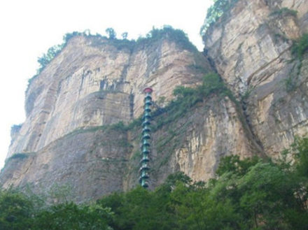 Taihang Mountains, Linzhou, Spiral staircase, China
Photo Flickr