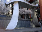 Международный день числа π - Памятник числу π на ступенях Музея искусств, Сиэтл