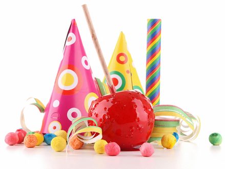 Toffee apple (Pomme d'amour) and decoration