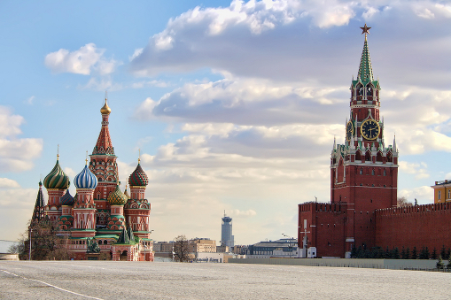 Еще один Radisson Blu в Шереметьево - Red Square in Moscow in the evening.