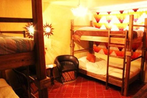 фото отеля Hostal Galería Café 1810