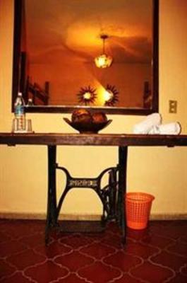 фото отеля Hostal Galería Café 1810