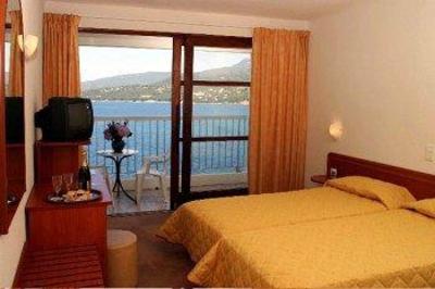 фото отеля Hotel Roc E Mare Propriano