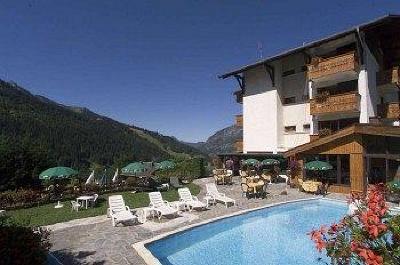 фото отеля Hotel Le Chabi La Chapelle-d'Abondance