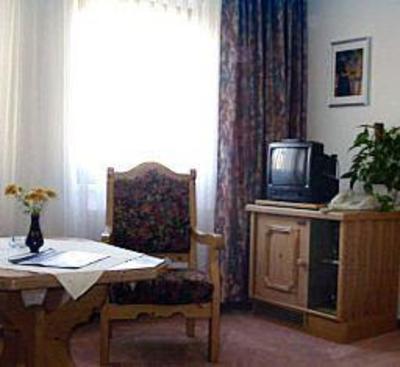 фото отеля Hotel am Bahnhof