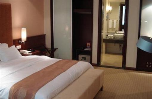 фото отеля Xinruncheng Hotel