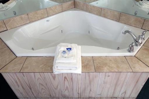 фото отеля Americas Best Value Inn Eupora