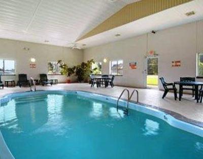 фото отеля Super 8 Motel Parsons