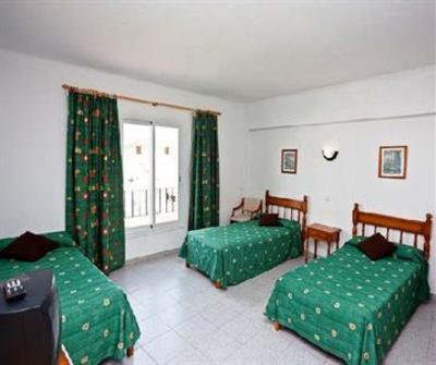 фото отеля Hostal Tarba
