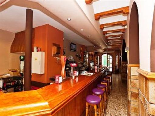 фото отеля Hostal Tarba