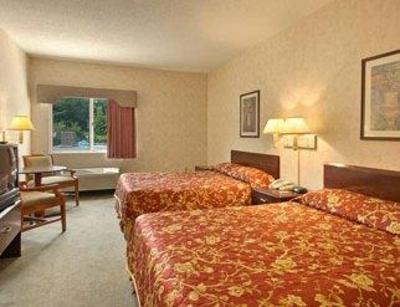 фото отеля Ramada Hotel & Suites Glendale Heights