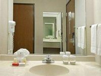 Ramada Hotel & Suites Glendale Heights