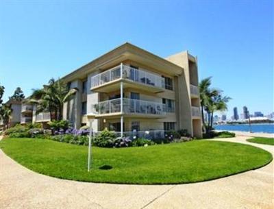 фото отеля Coronado Bay Club Apartments