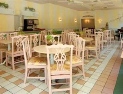 фото отеля Hotel Royale of Grand Rapids