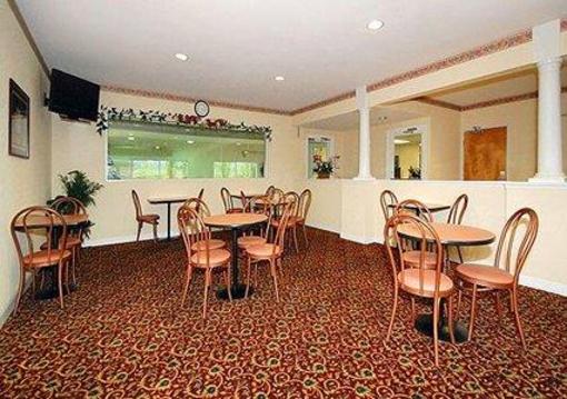 фото отеля Comfort Inn Kingdom City