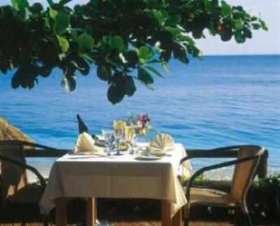 фото отеля Mana Island Resort
