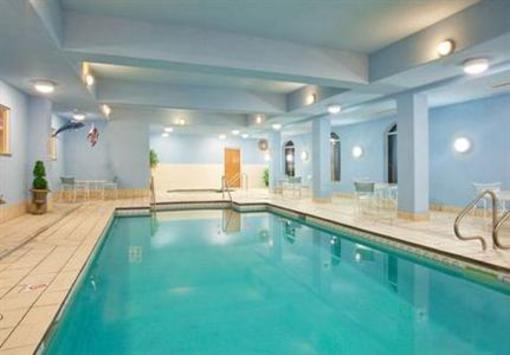 фото отеля Holiday Inn Express Hotel & Suites Rockford Loves Park