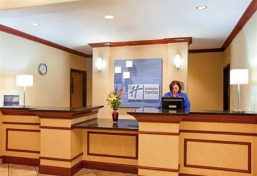 фото отеля Holiday Inn Express Hotel & Suites Rockford Loves Park