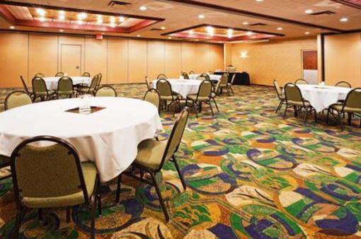 фото отеля Holiday Inn Fairmont