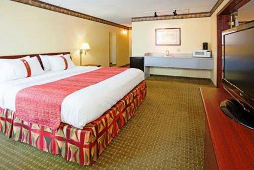 фото отеля Holiday Inn Fairmont