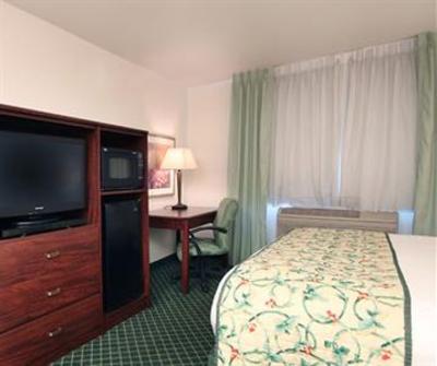 фото отеля Fairfield Inn Visalia
