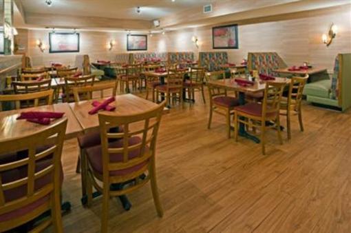 фото отеля Holiday Inn Minneapolis NW-Elk River