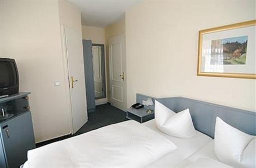 фото отеля Altes Landhaus Hotel