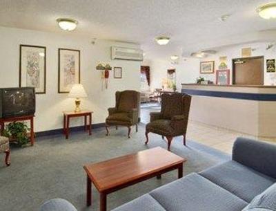 фото отеля Days Inn & Suites Faribault