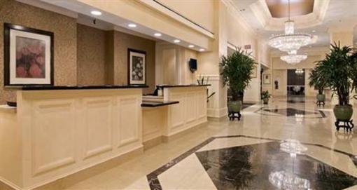 фото отеля Hilton Savannah DeSoto
