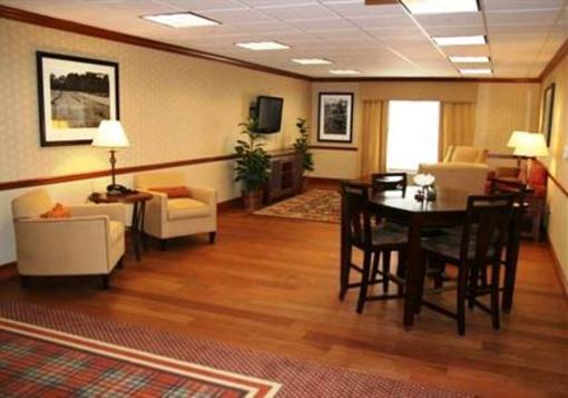 фото отеля Hampton Inn & Suites Lanett I-85