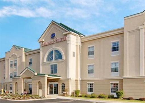 фото отеля Comfort Suites East Brunswick