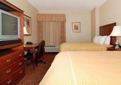 фото отеля Comfort Suites East Brunswick