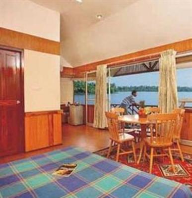фото отеля Pristine Island Resort Kochi
