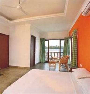 фото отеля Pristine Island Resort Kochi