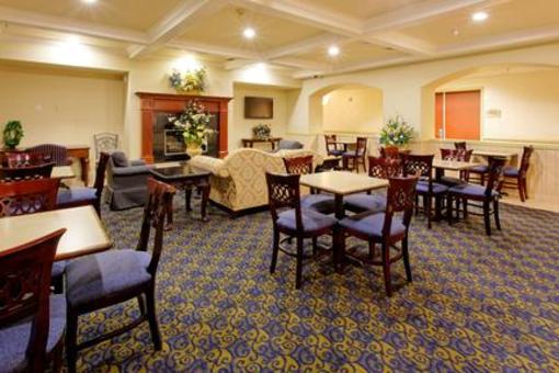 фото отеля Holiday Inn Express San Pablo