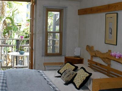 фото отеля Les Artistes Inn