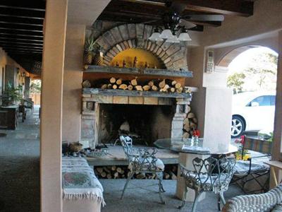 фото отеля Les Artistes Inn