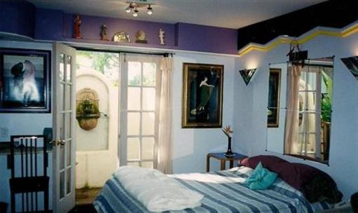 фото отеля Les Artistes Inn