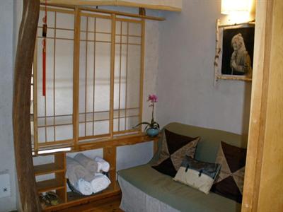 фото отеля Les Artistes Inn