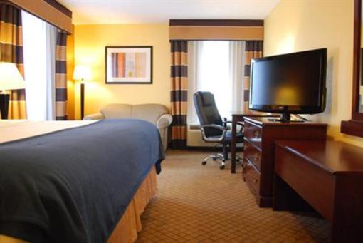 фото отеля Holiday Inn Express Milton