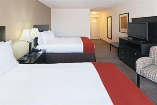 фото отеля Holiday Inn Express & Suites El Paso Airport Area