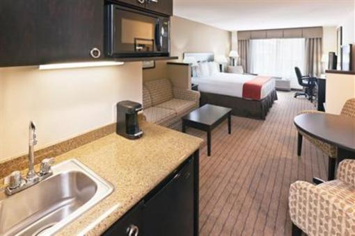 фото отеля Holiday Inn Express & Suites El Paso Airport Area