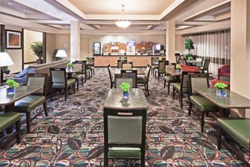 фото отеля Holiday Inn Express & Suites El Paso Airport Area