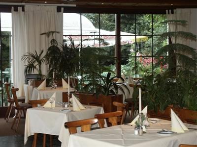 фото отеля Hotel Zur Heide Aachen