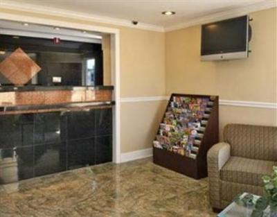 фото отеля Howard Johnson Inn Orlando International Airport