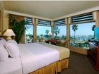 фото отеля Holiday Inn San Diego-Bayside