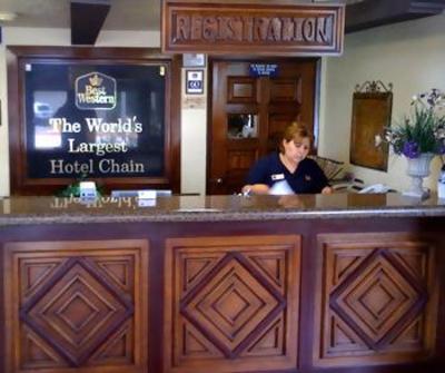 фото отеля BEST WESTERN Yacht Harbor Hotel