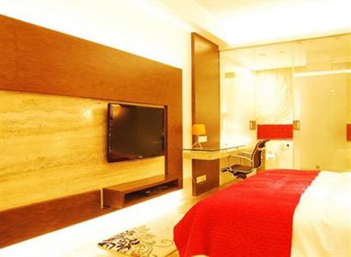 фото отеля Maya Hotel Chandigarh