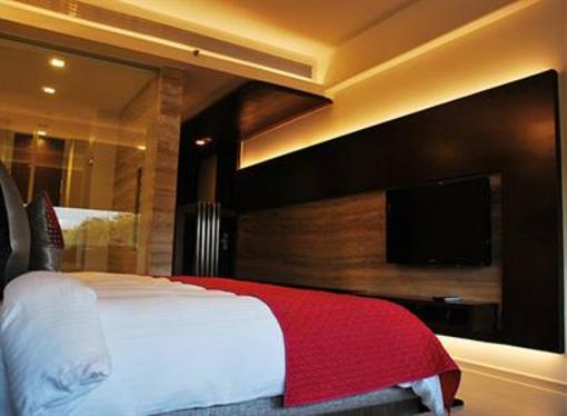 фото отеля Maya Hotel Chandigarh